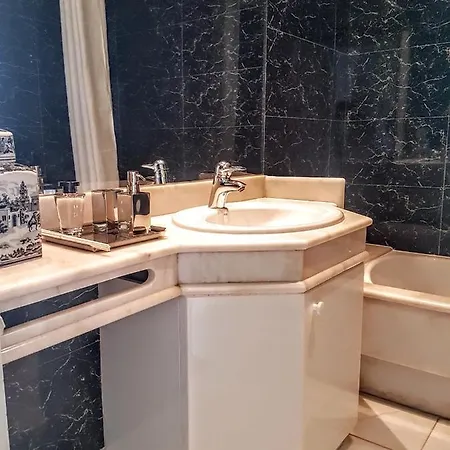 Modern Gulbenkian Appartement *