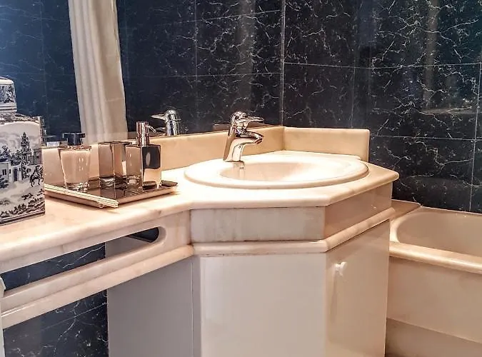 Modern Gulbenkian Apartman *